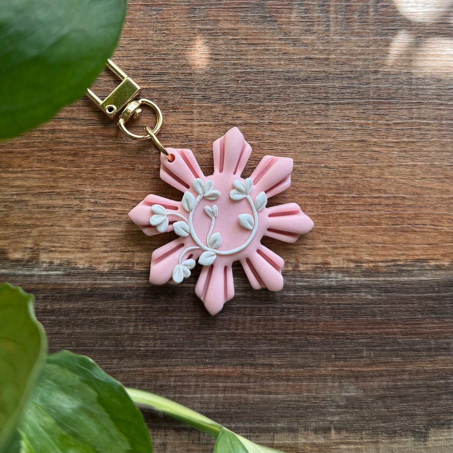 Sampaguita Sun - keychain/charm